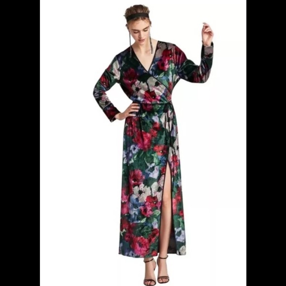 Zara Dresses & Skirts - NWT Zara Size Medium Green Velvet Maxi Wrap Dress